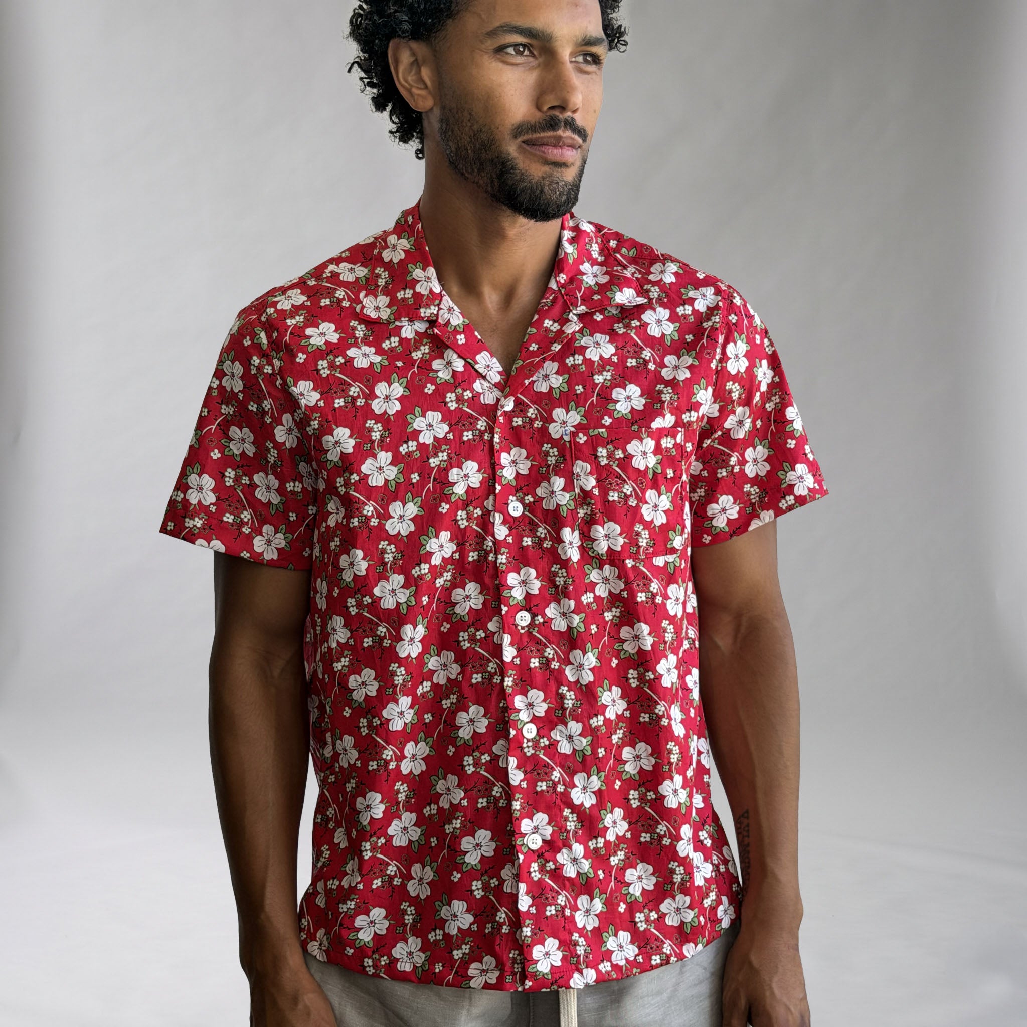 Riviera Tropical Blossoms Poplin Short Sleeve Shirt