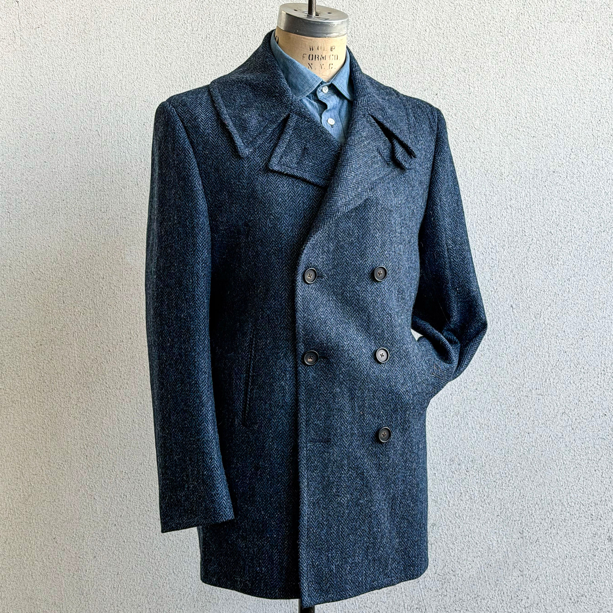 Sample: Navy Harris Tweed Peacoat Size 42R