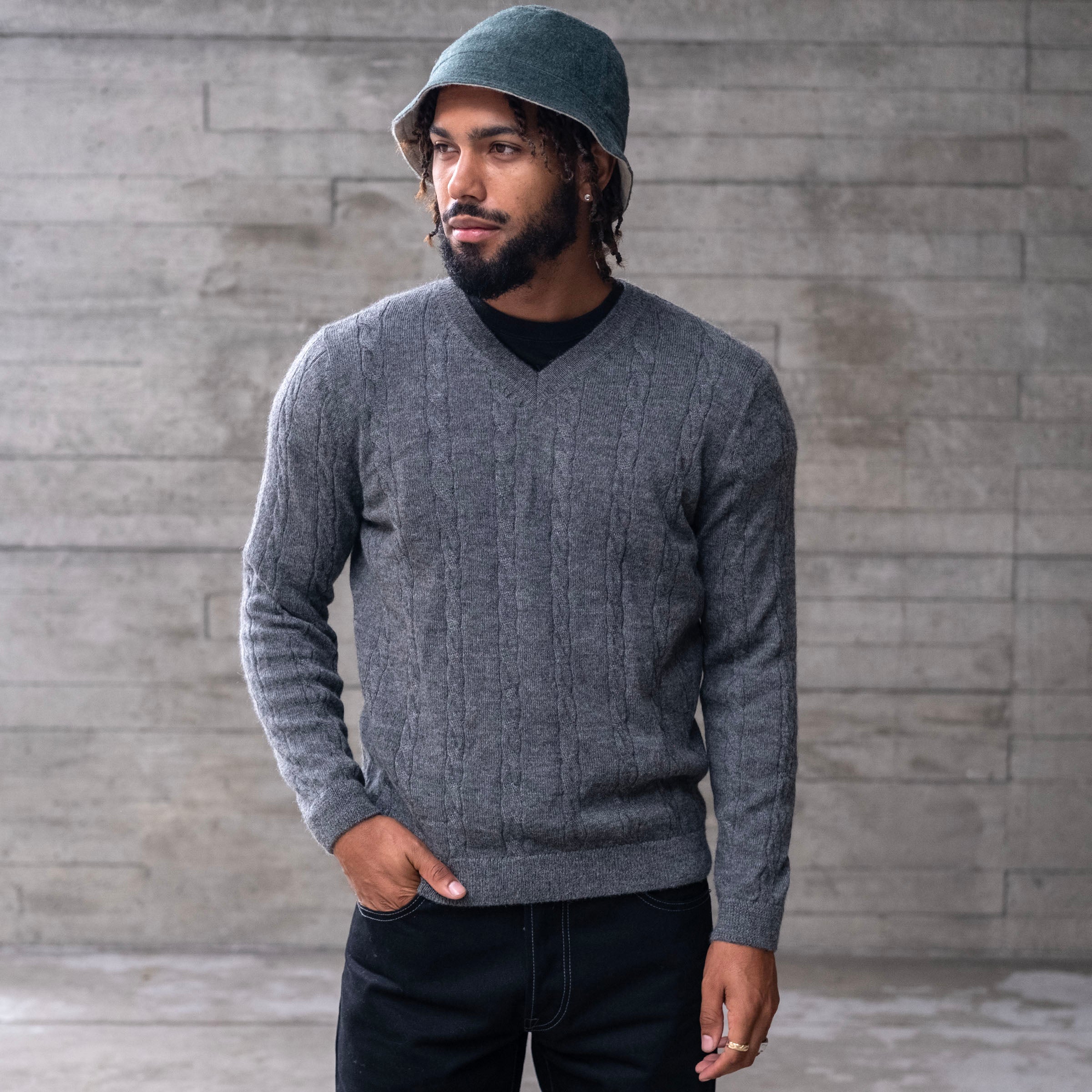 Sample Sale: Alpaca Cableknit V-Neck Sweater Grey